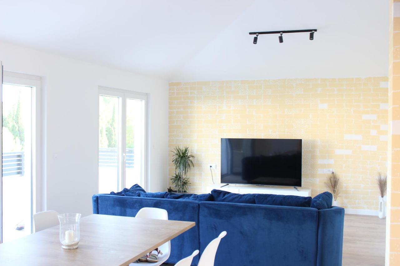 "Bjonda" 200M2 On Two Floors - Game Room, Hot Tub And Kids Zone - Large Balconies On Each Floor Mlini Extérieur photo